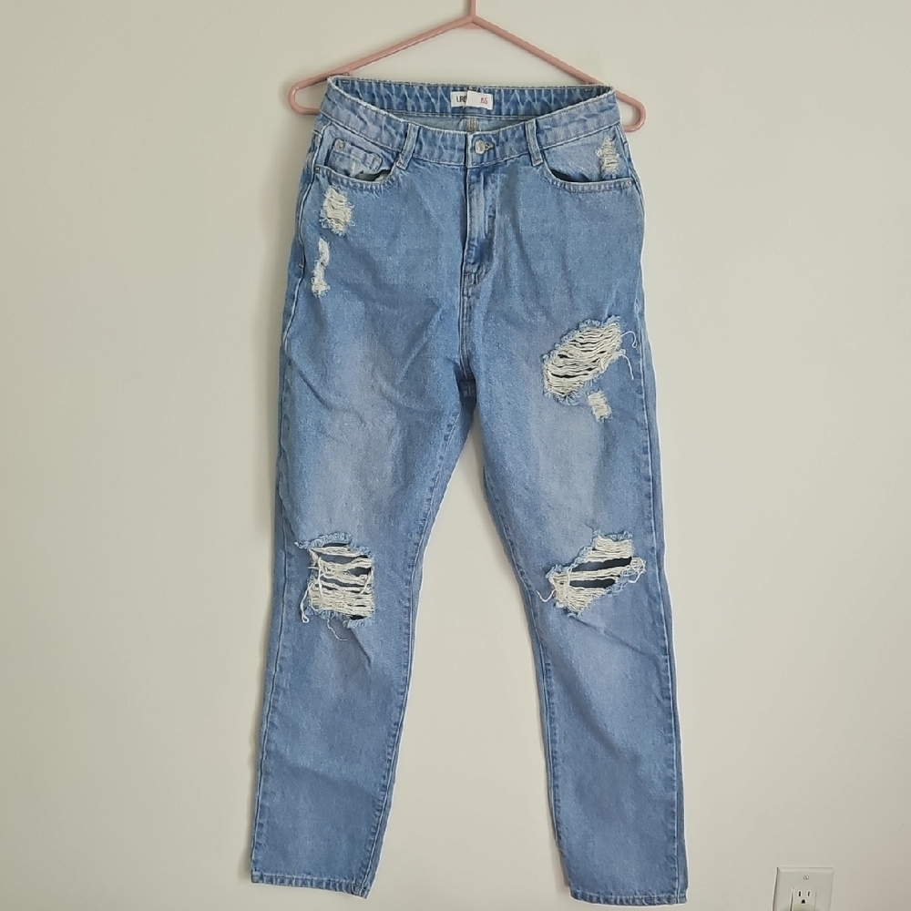 Light Blue Distressed Women’s Jeans